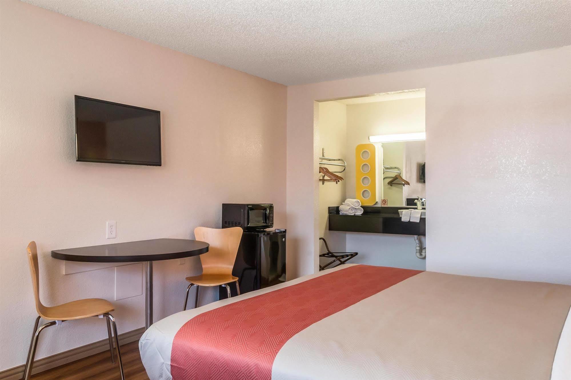 Motel 6-Mesquite, Tx - Rodeo - Convention Ctr Ngoại thất bức ảnh