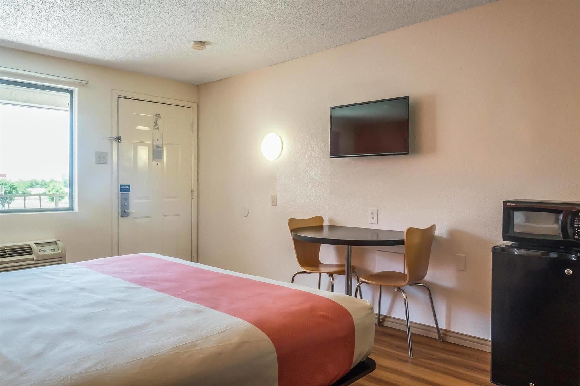 Motel 6-Mesquite, Tx - Rodeo - Convention Ctr Ngoại thất bức ảnh