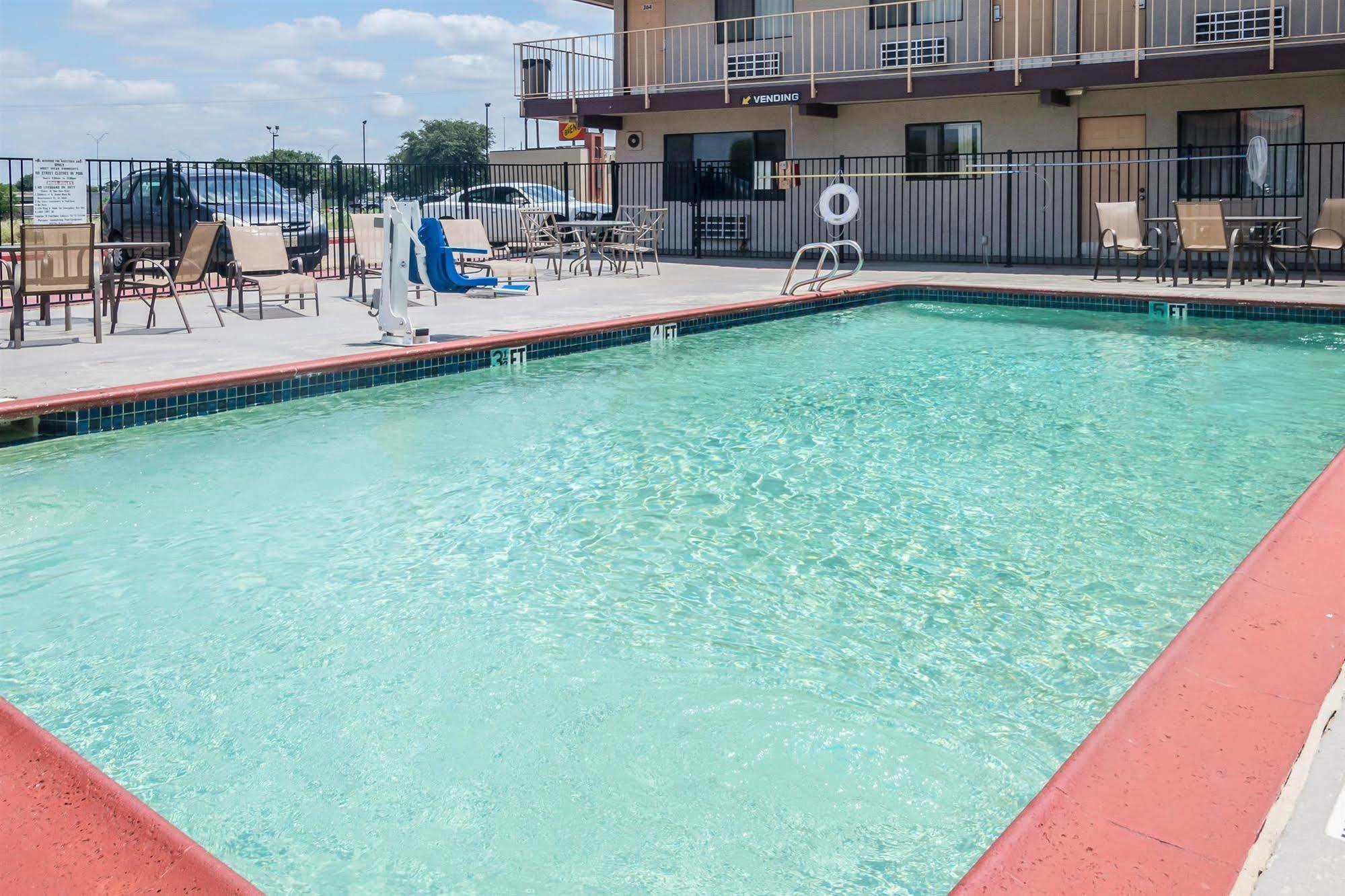 Motel 6-Mesquite, Tx - Rodeo - Convention Ctr Ngoại thất bức ảnh